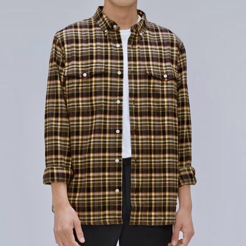 NWT Everlane Men’s Brushed Flannel Plaid Button Down shirt, Medium